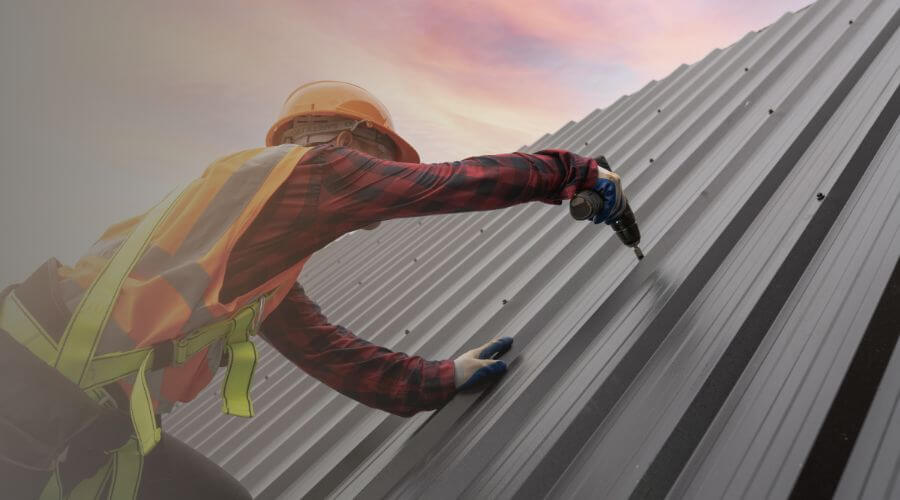 Professional gutter cleaning in Owingsville, KY